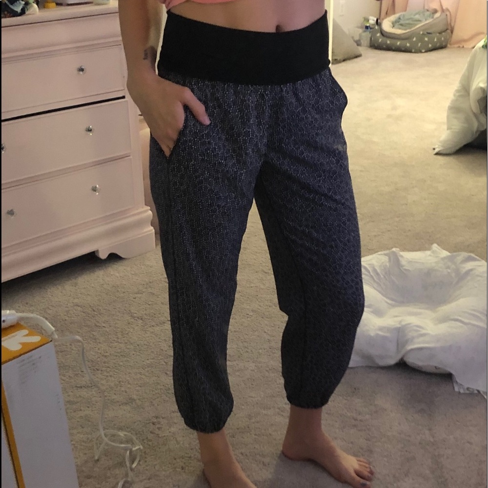 Lululemon pants